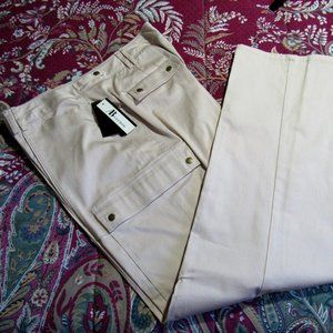 NWT ABstudio KACKI  PANTS SIZE 16